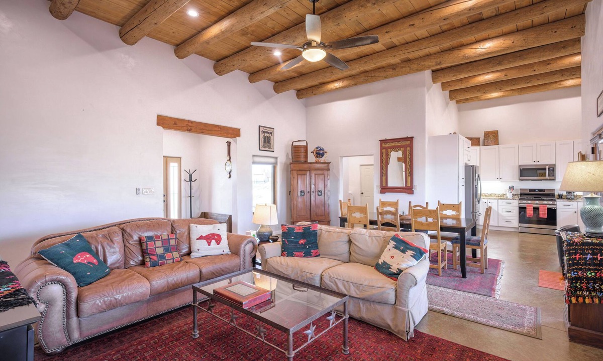 El Prado House | Brand New home with spectacular mountain views