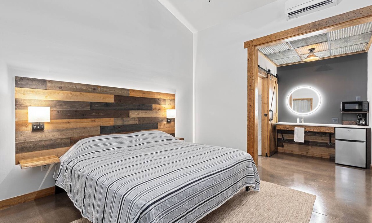 Hill City Hotel | Brand New Motel! Fireplace - Concrete Floors - Live Edge Trim - Vaulted Ceilings