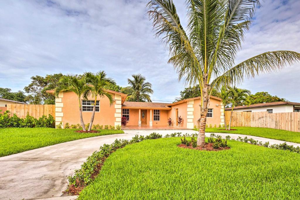 Delray Beach House | Bright and Modern Delray Home 2 Mi to Atlantic Ave!