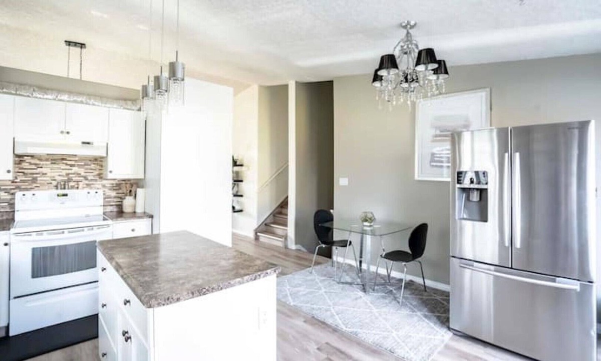 Grande Prairie House | Bright & Spacious 3 bedroom home