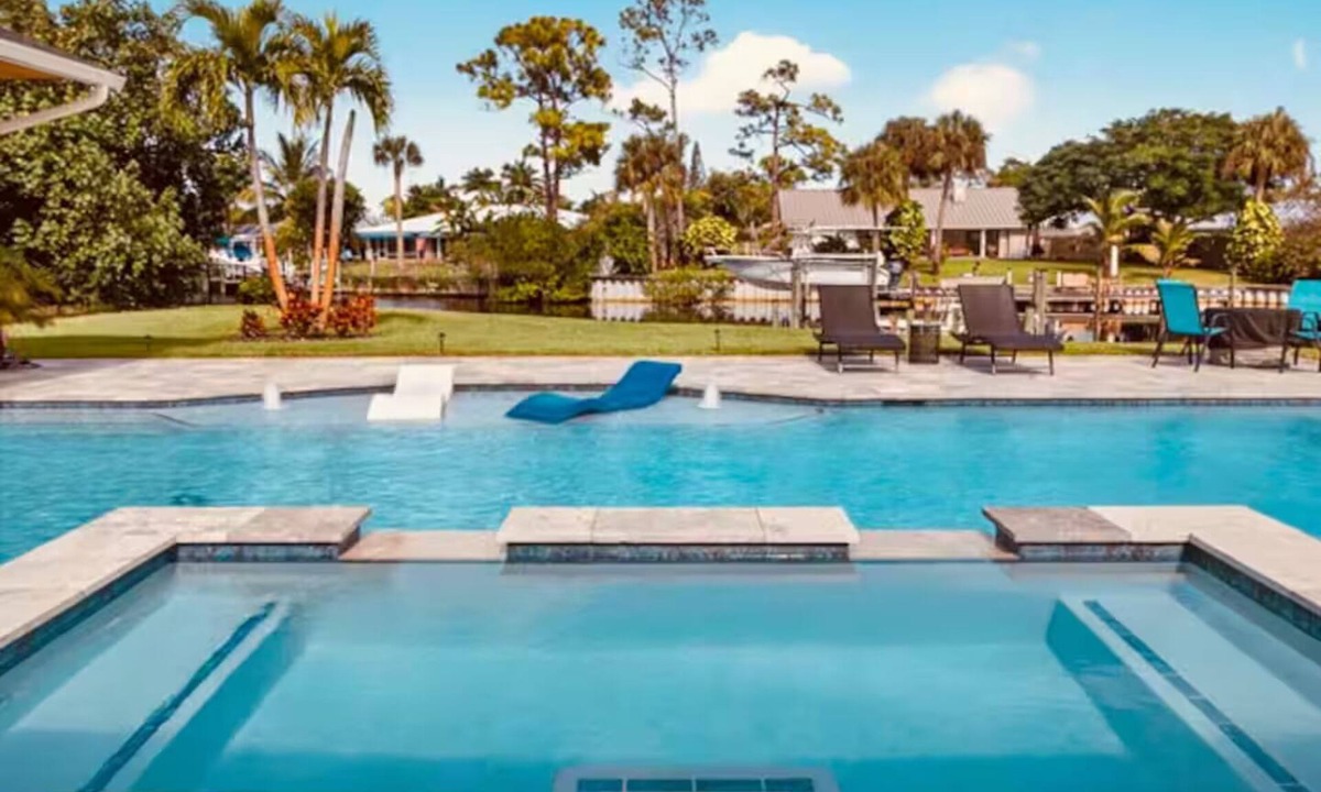 North River Shores House | Bring Boat! Heated Pool & Spa/Kayaks/Bikes/Fishing