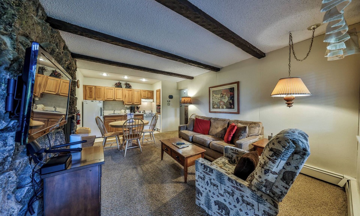 Winter Park Condo | Budget priced ground floor 2 bedroom