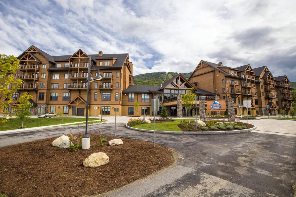 East Burke Hotel | Burke Mountain Hotel