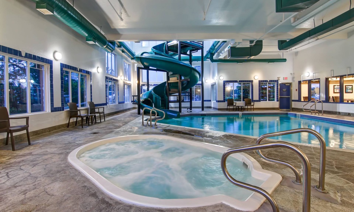Rocky Mountain House Hotel | Canalta Hotel Rocky Mountain House