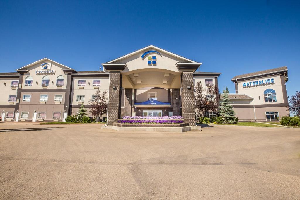 Camrose Hotel | Canalta Hotel Camrose