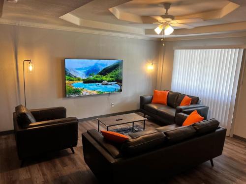 Almont House | Casa Gardenia - centrally located home in McAllen