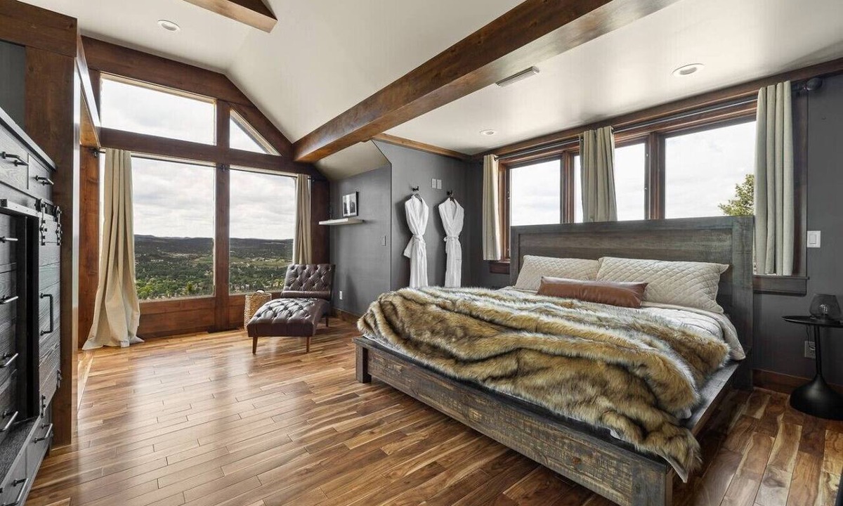 Rapid City House | Castle in the Sky- Overlooking Rapid City