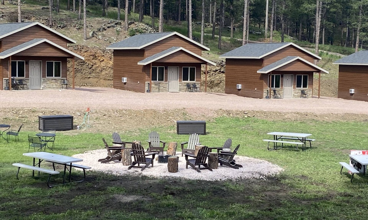 Rapid City Cabin | Centrally Located near everything the Black Hills has to offer! Open year round!