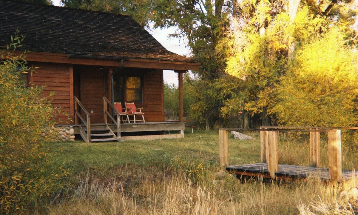 Uinta County Cabin | Charming 2-bedroom cabin in private 1200 acre ranch; wildlife, views, adventure