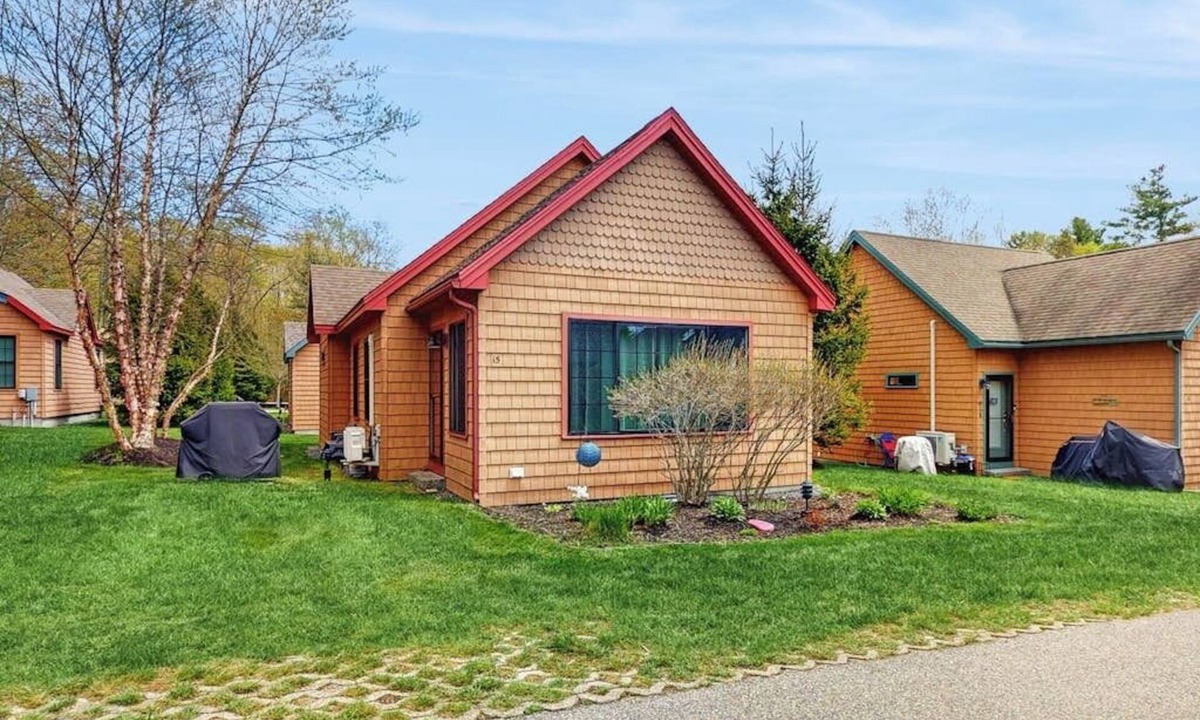 Wells Cottage | Charming Cottage with a Game Room, Pool, and Coastal Attractions Nearby
