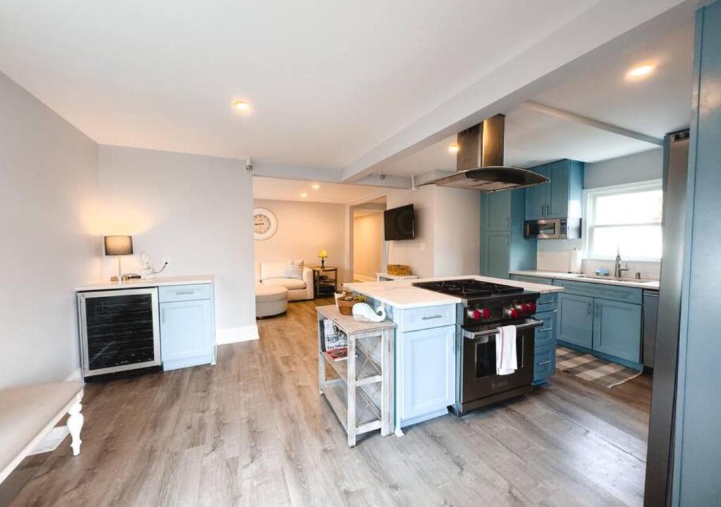 Hyannis House | Charming Hyannis 3 Bed 2 Bath