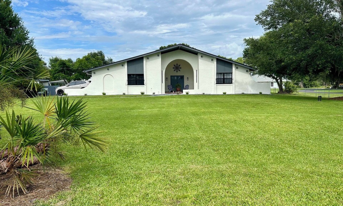 St. Cloud House | Charming Modern Farmhouse - 30 Minutes to Disney, Universal & Top Attractions!