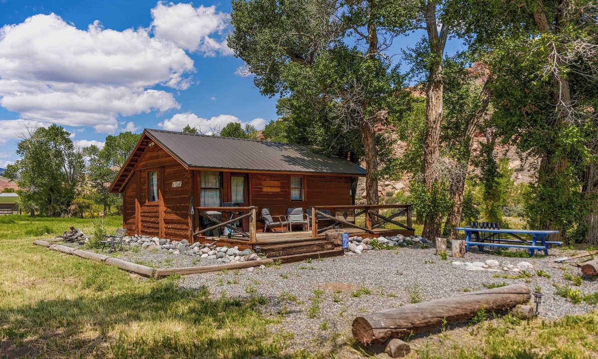Dubois Cabin | Charming riverfront 2-bedroom cabin in enchanting Dubois with WiFi