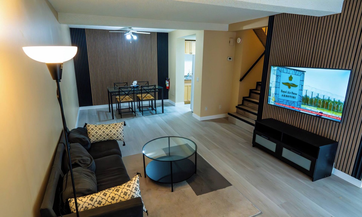 Southeast Calgary House | City 2 bedroom townhome with fireplace