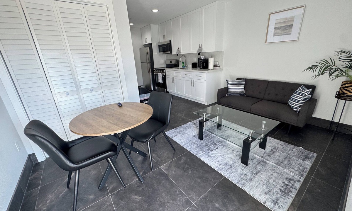 Clewiston Apartment | Clewiston Comfort #9 – Warm & Inviting Stay