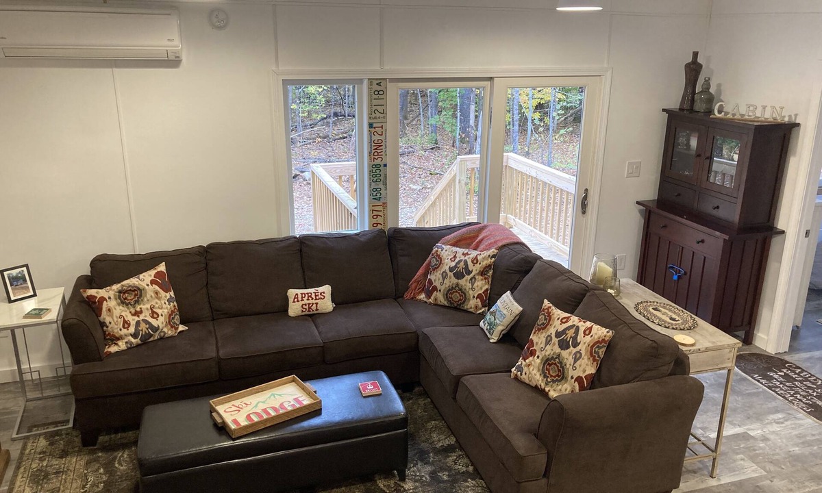 Bartlett Ski Chalet | Close to Attitash, Hiking, Rivers, Storyland, Santa's Village and More!.