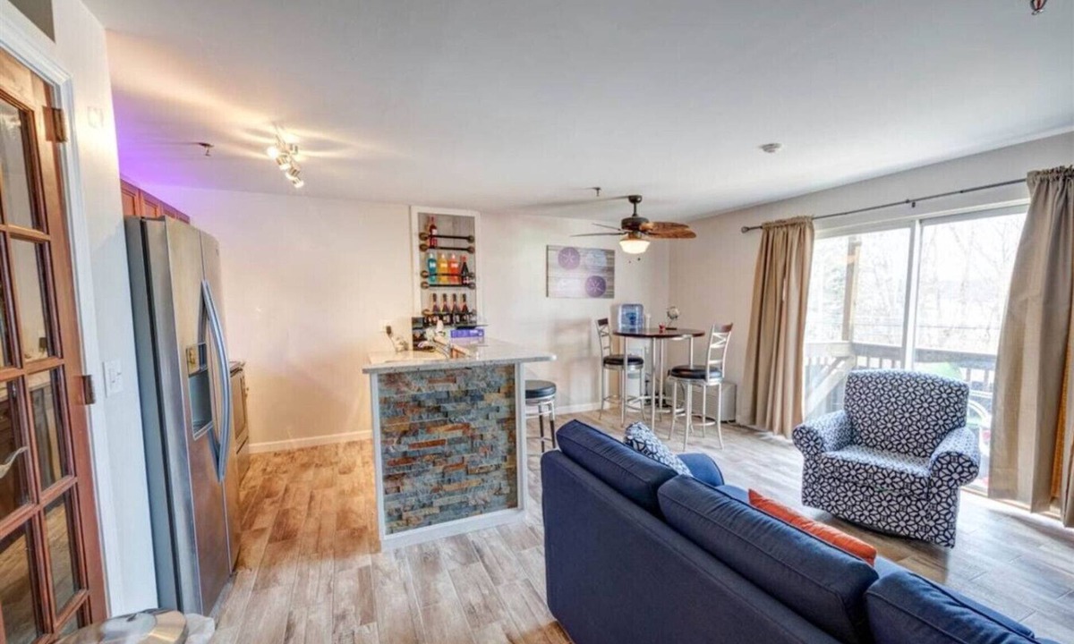 Gilford Condo | Close to Weirs Beach, concerts, water views, Pool