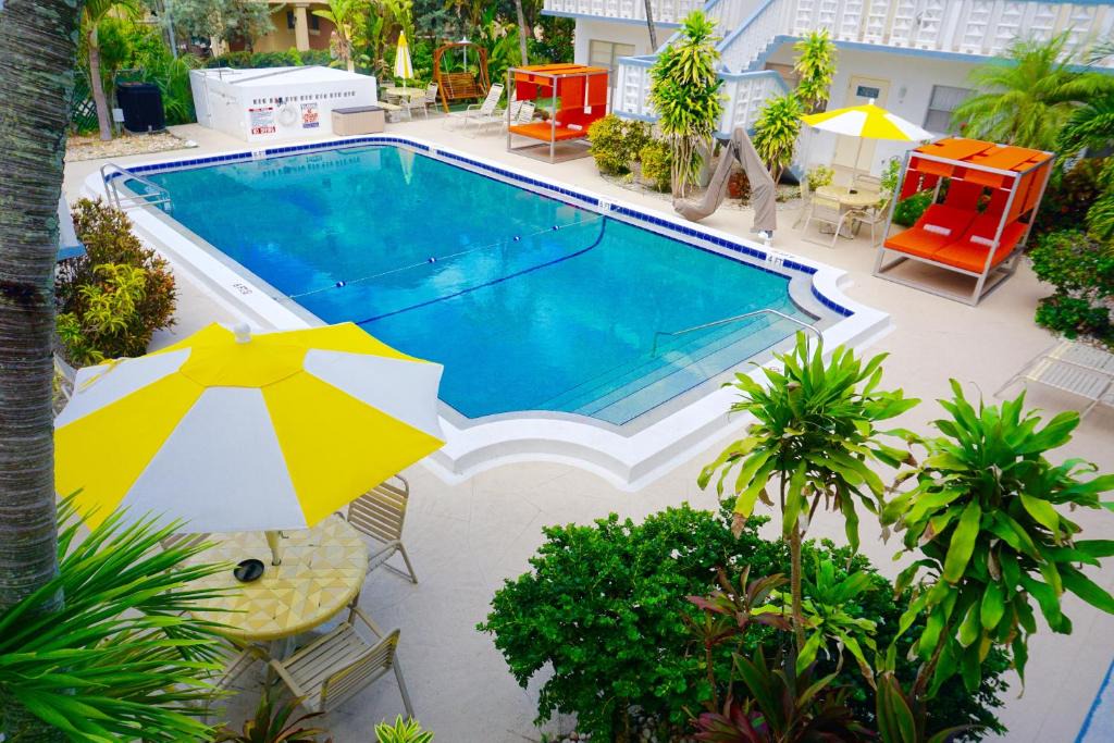 Deerfield Beach Hotel | Club Lux Resort By The Beach