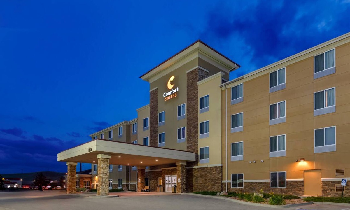 Rapid City Hotel | Comfort Suites Conference Center Rapid City