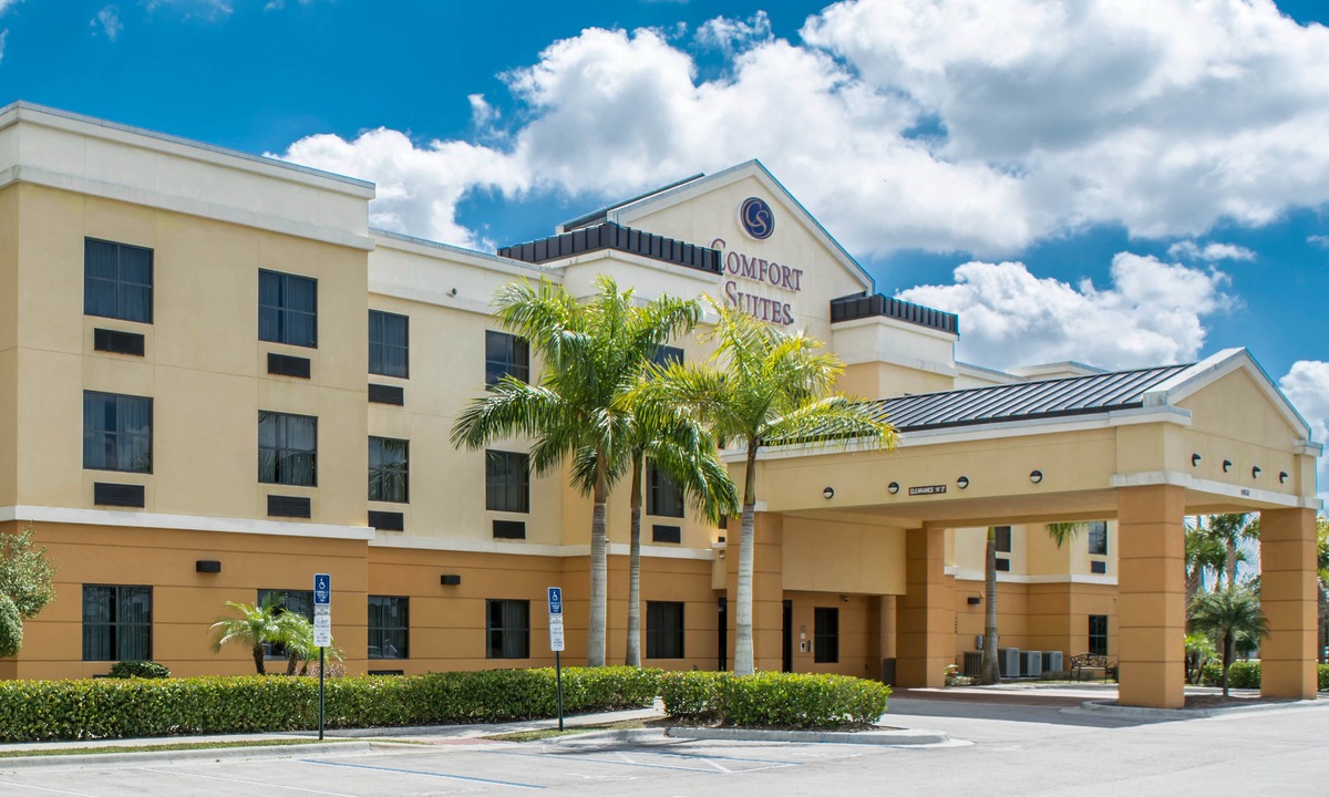 Vero Beach Hotel | Comfort Suites Vero Beach I-95