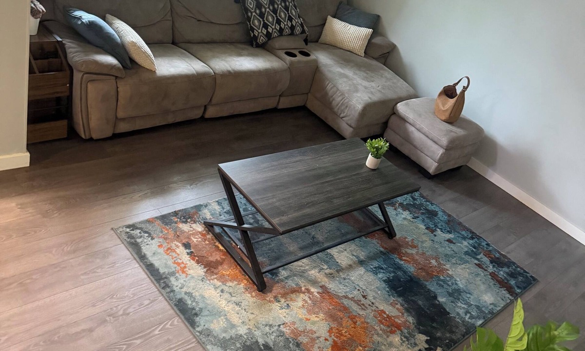 Regina House | Comfortable 3BR Retreat