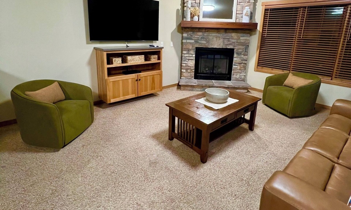 Eagle River Condo | CONDO 108 by Eagle Waters Resort