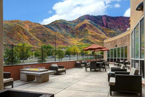 Glenwood Springs Hotel | Courtyard by Marriott Glenwood Springs