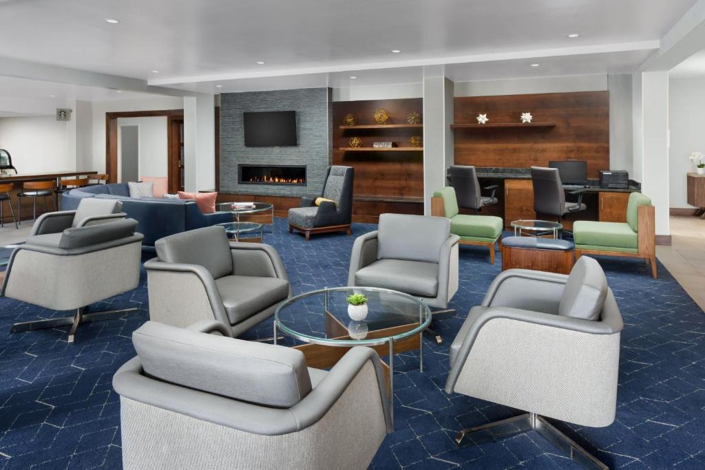 Manchester Hotel | Courtyard by Marriott Manchester-Boston Regional Airport