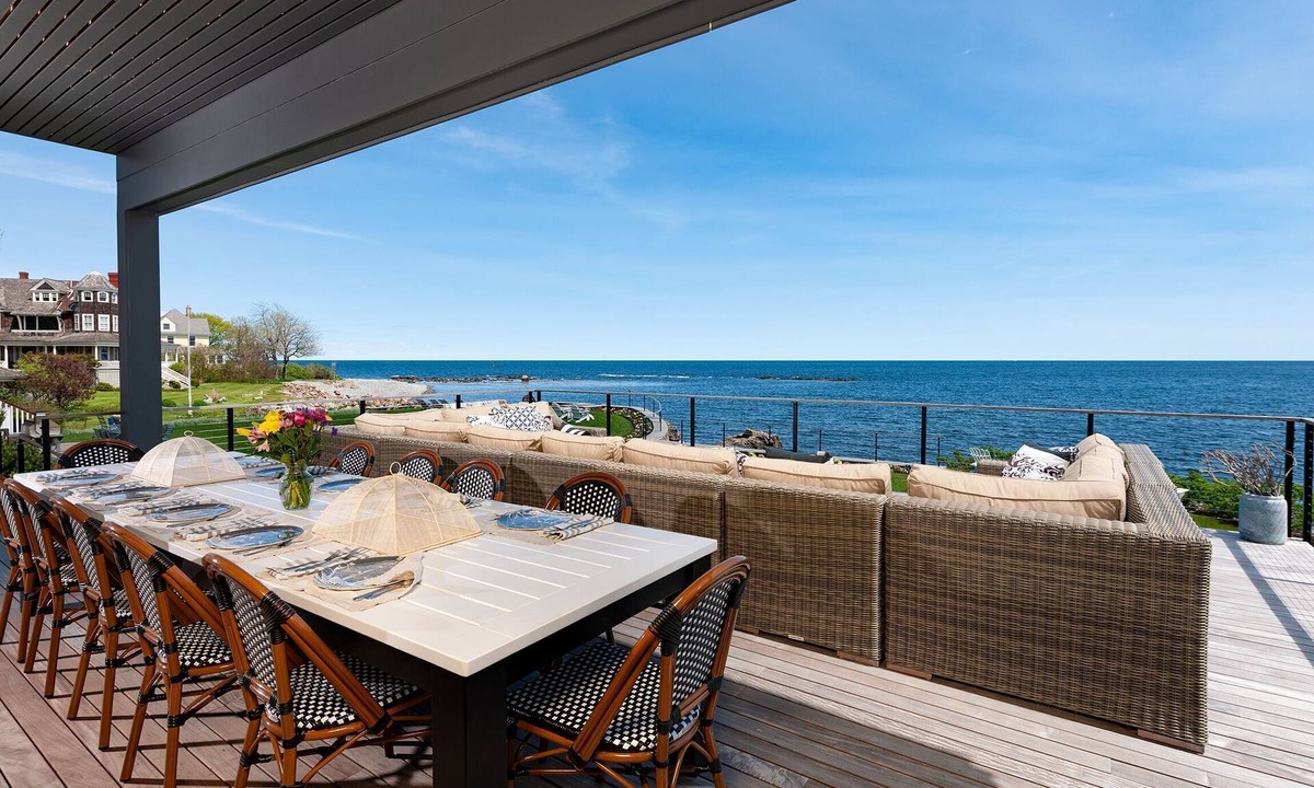 York Beach House | Coveted August Weeks Just Opened 8/22– 8/29 & 8/29-9/5 Secure Your Dates!