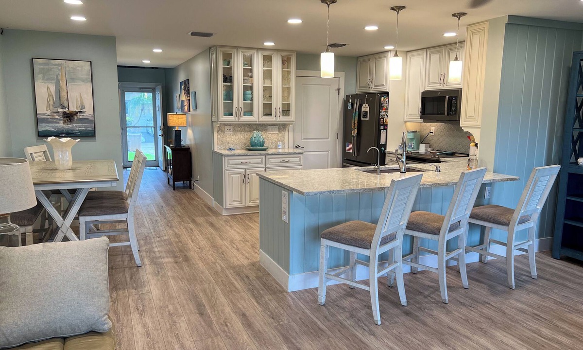 Pompano Beach House | Cozy 2BR 2.5BA townhouse in a quiet gated community located in Deerfield Beach