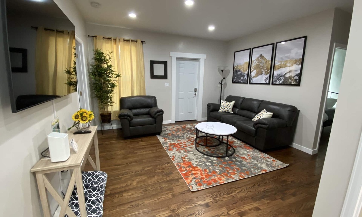 Littleton House | Cozy 3BR Littleton Home: 2Kings + Queen Beds/Pet Friendly/Walkable!