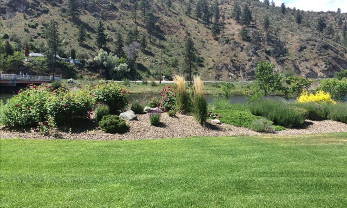 Okanagan-Similkameen Condo | Cozy Ground Floor Okanagan Falls Condo - Vacation Rental