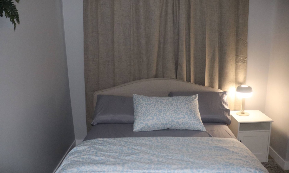 Southeast Edmonton Apartment | Cozy new basement suite in Maple Crest w/private entry & parking
