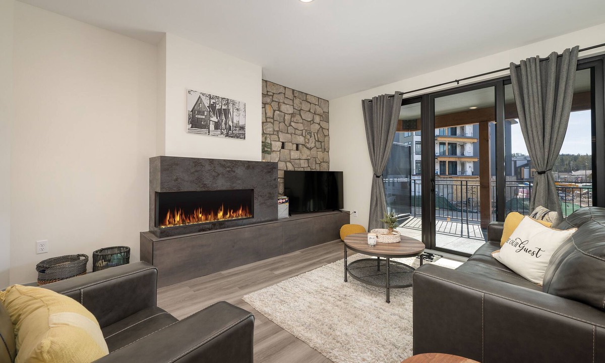 Winter Park Condo | Cozy Summer Getaway | Luxury Condo in Downtown