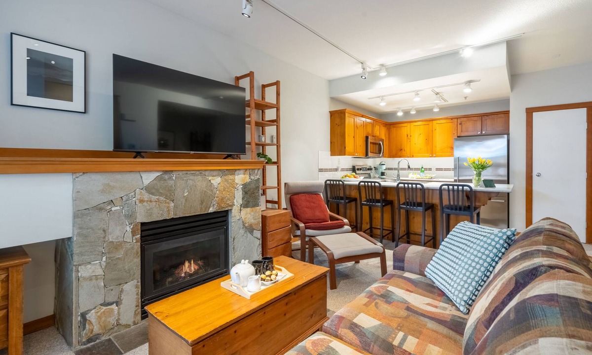 Village North Apartment | Cozy Whistler Studio Townhouse with Hot Tub & Free Parking