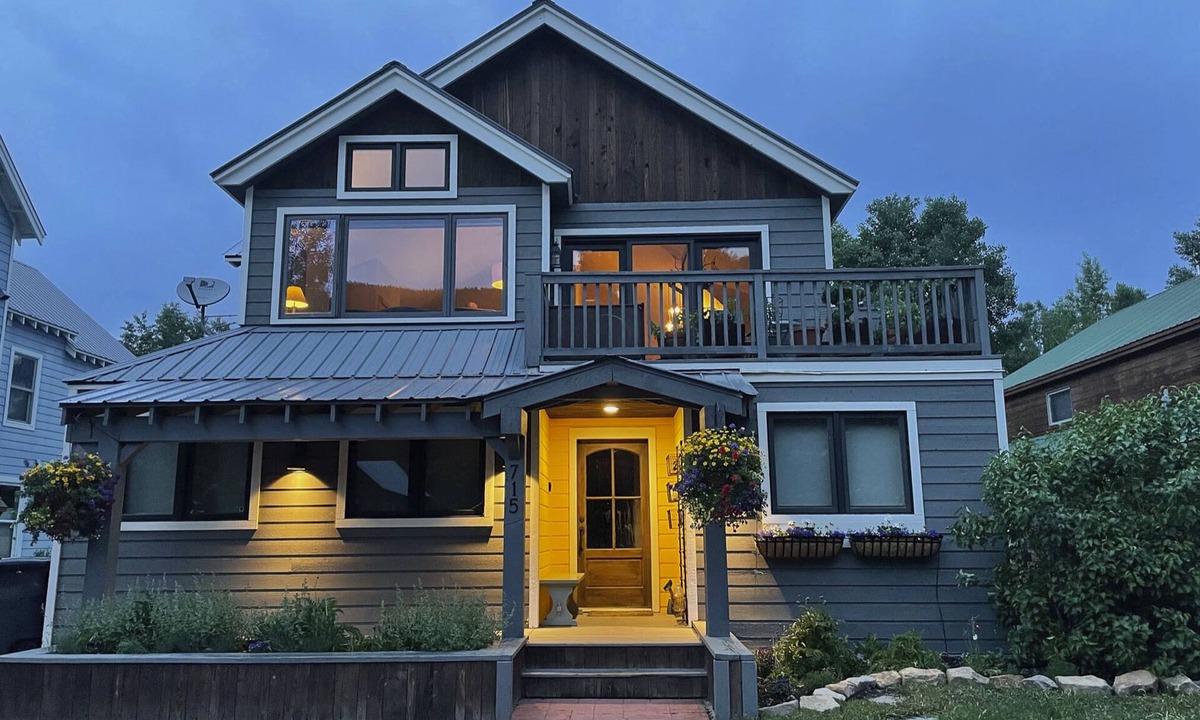Crested Butte House | Crested Butte Home | 4 Bedroom | Hot Tub | Walk to Elk | Gas Grill |Pet-Friendly
