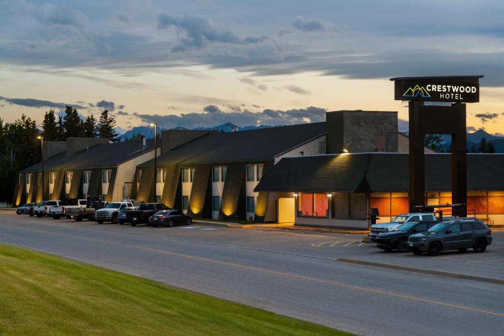 Hinton Hotel | Crestwood Hotel