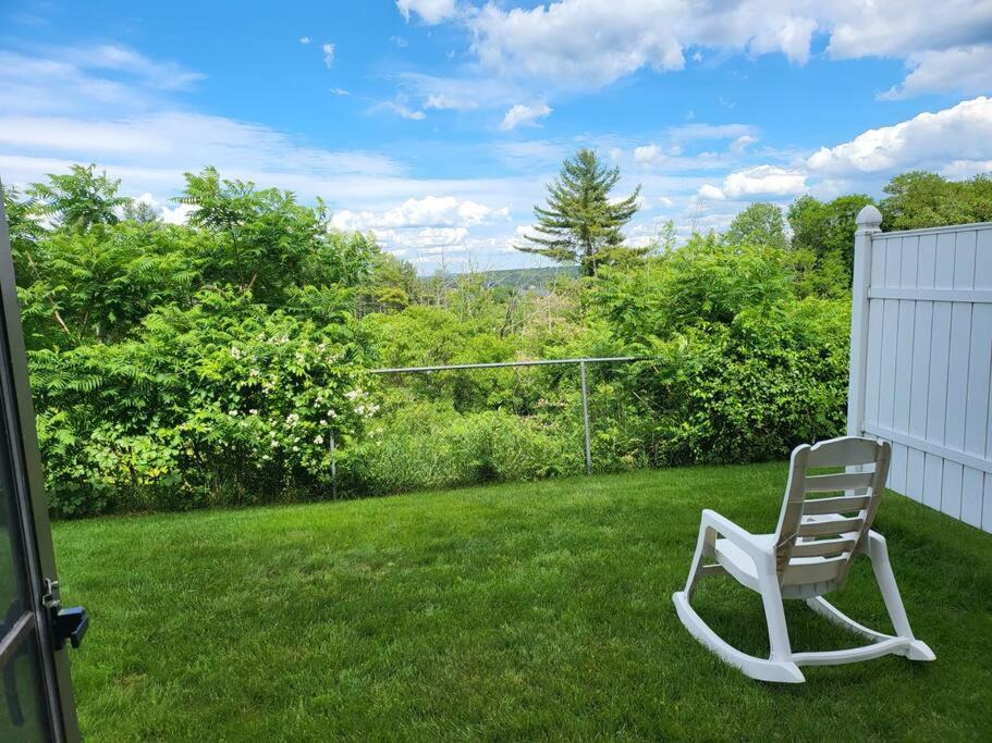 Weirs Beach Apartment | Cute 2 bdrm Condo walking distance to Weirs Beach!