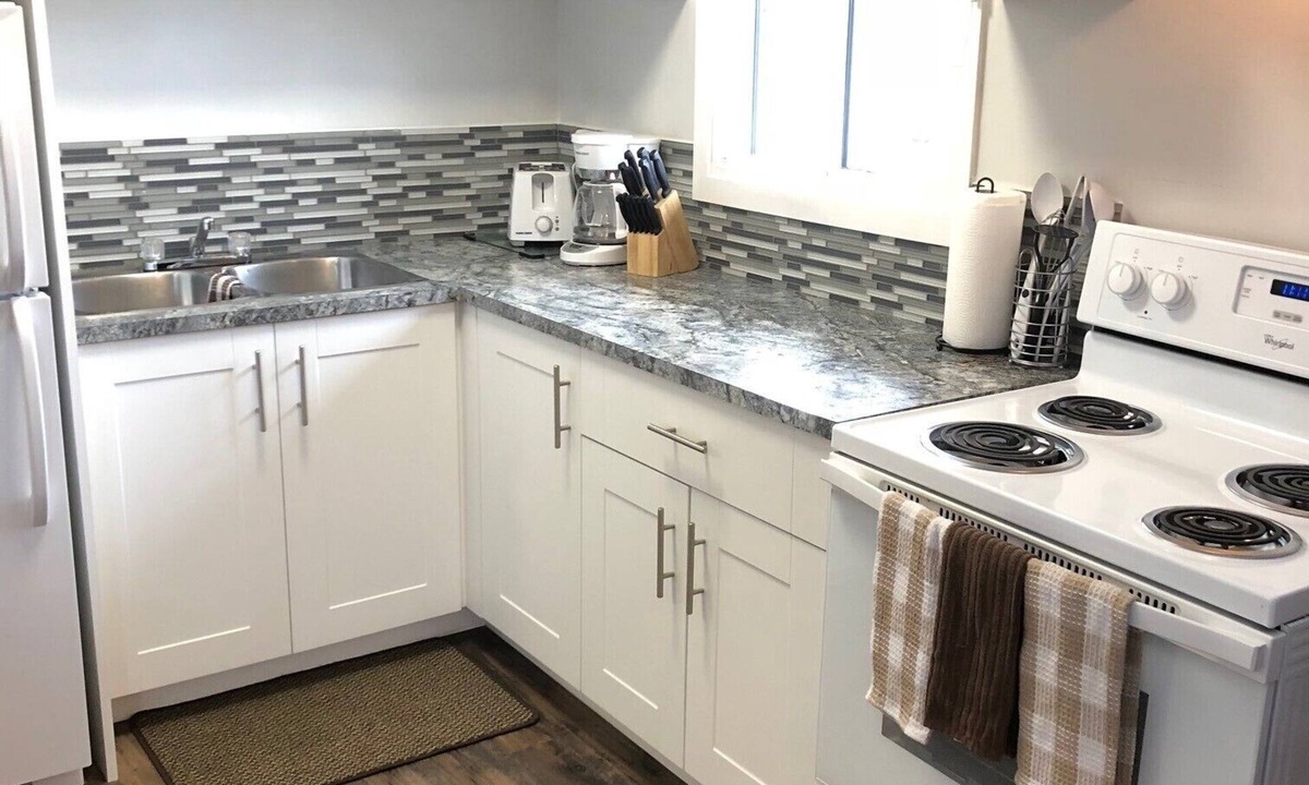 Red Deer Apartment | Cute and Cozy Fully Self-Contained Bachelor Suite!
