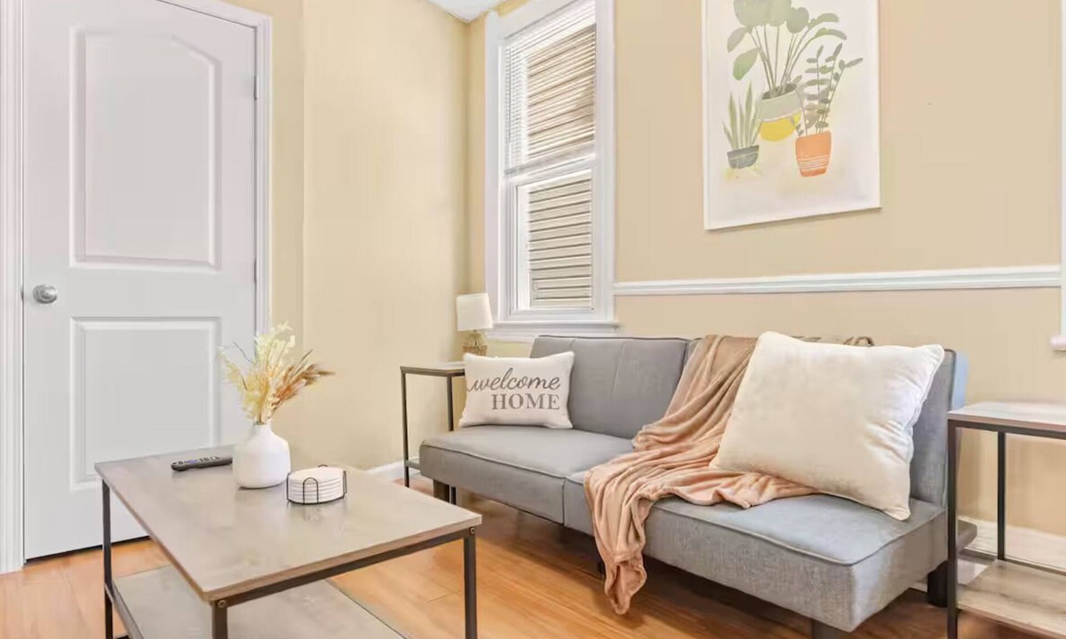 Little Italy Apartment | Cutest Little Italy Suite · Work Desk · FAST Wifi