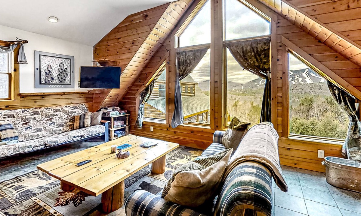 Sunday River Area Apartment | Dog-Friendly Studio w/ Mountain Views, Wood Stove, Fast WiFi, PetSafe Dog Fence