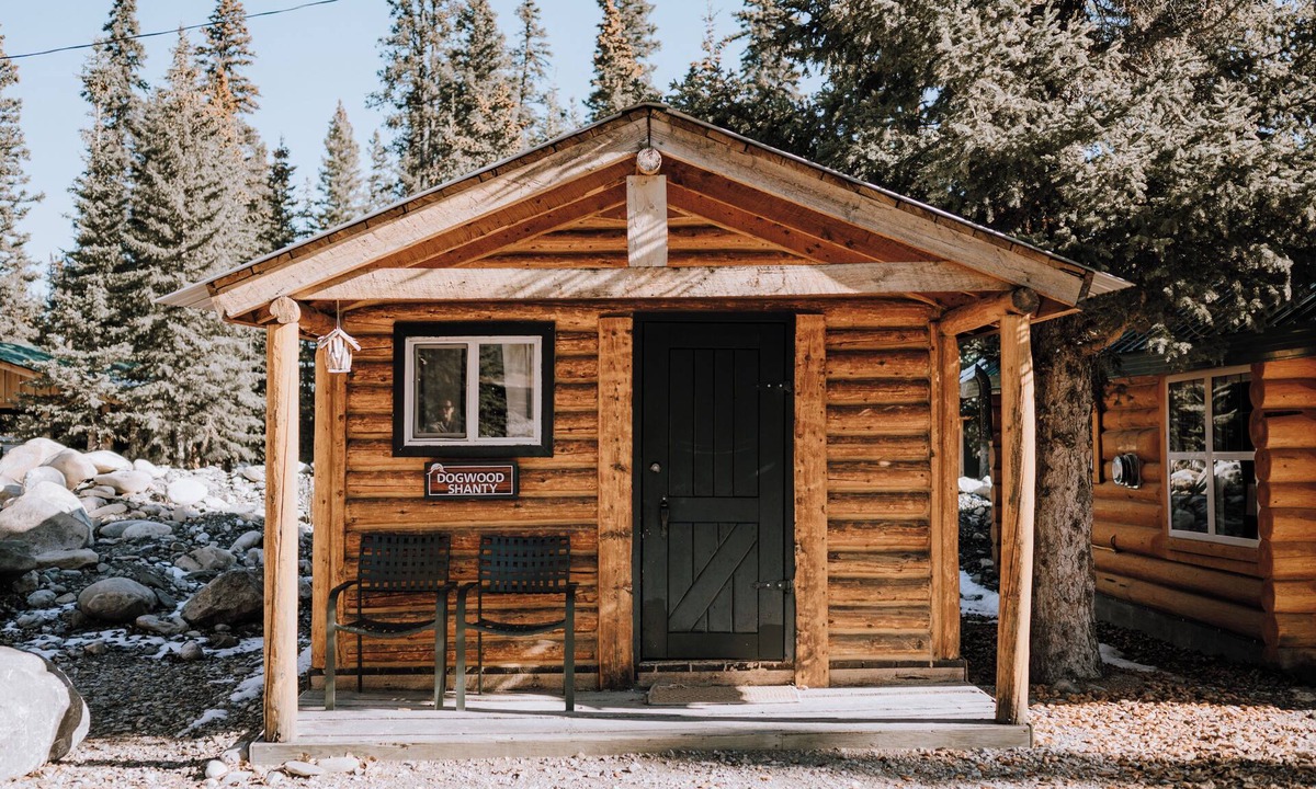Red Deer River Crossing Cabin | Dogwood Cabin: Cozy Adventure in the Mountains