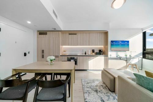 Downtown Miami House | Downtown Edit-Resort Style Stay with Full Amenities