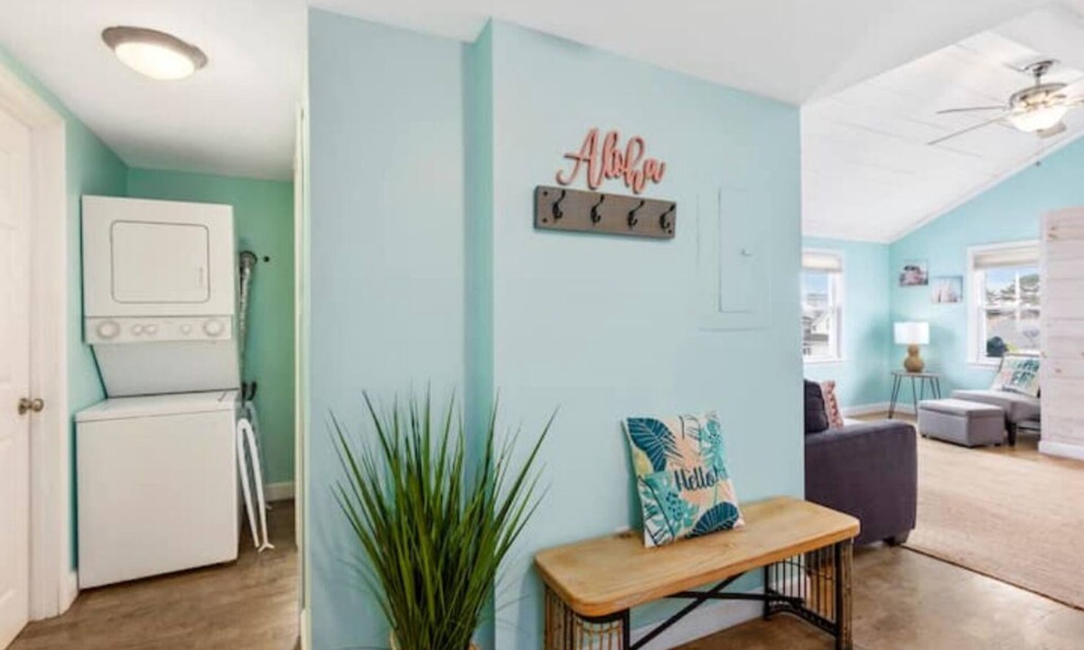 Salisbury Beach House | Duplex for Multi-Family Groups -Pet Friendly-Steps to Beach-45 Min to Salem, MA