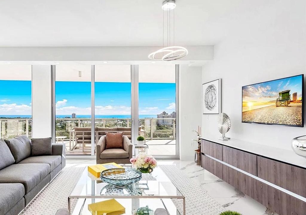 Central Fort Lauderdale Apartment | Elegant Four-Bedroom Penthouse with Ocean Views