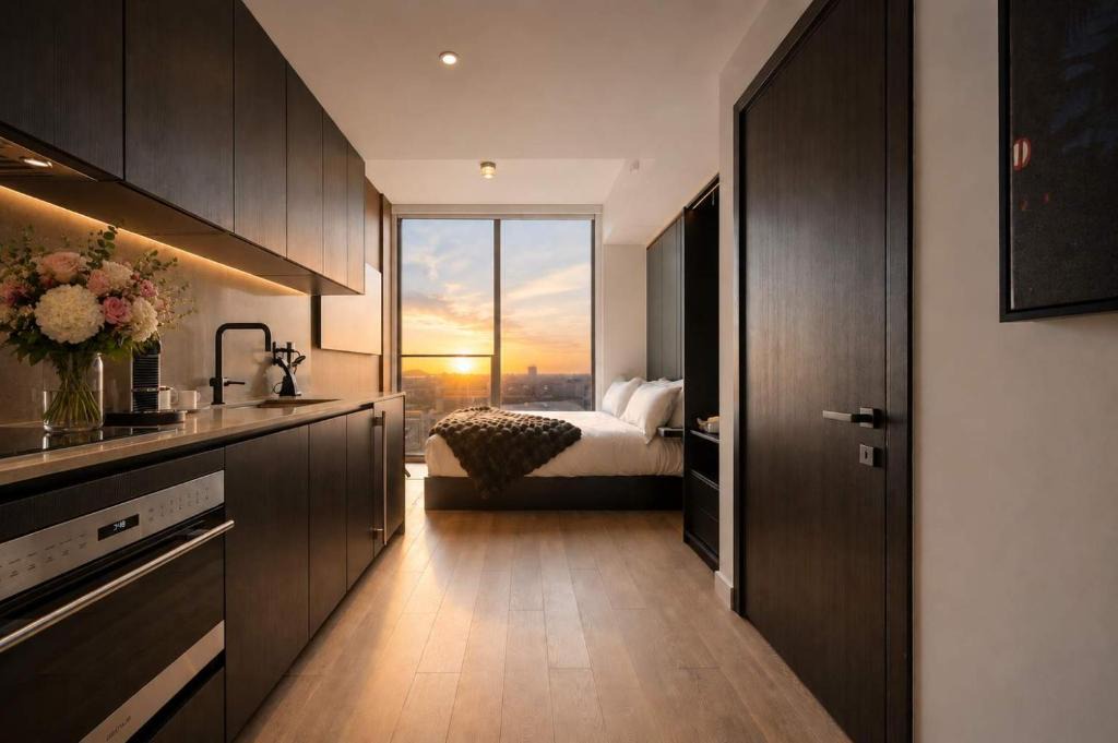 Downtown Miami House | Elite E11EVEN Studio 40th Floor with Rooftop Pool & Resort Gym