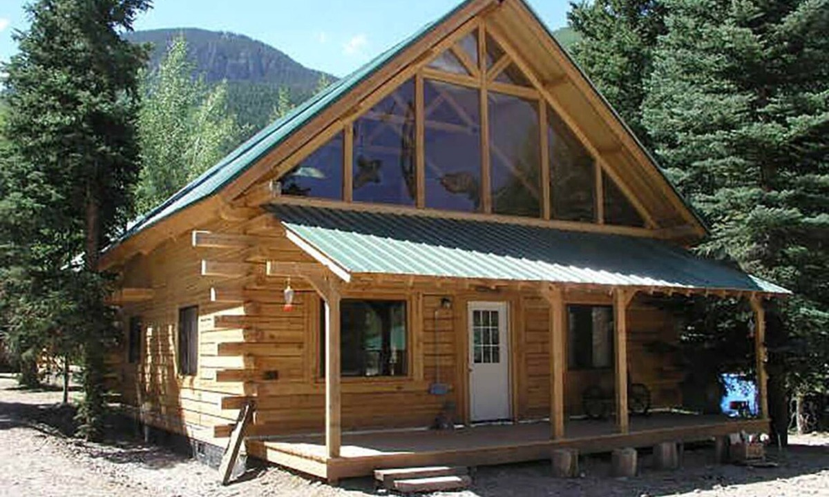 Lake City House | Elk Log Home 4 bed 2 bath W/D