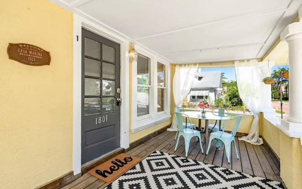 West Palm Beach Apartment | Enjoy a historic Florida cottage near Intracoasta