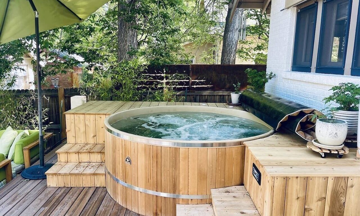 South Park Hill House | Entire Park Hill Home - Hot Tub - Fire Pit - Dual Masters