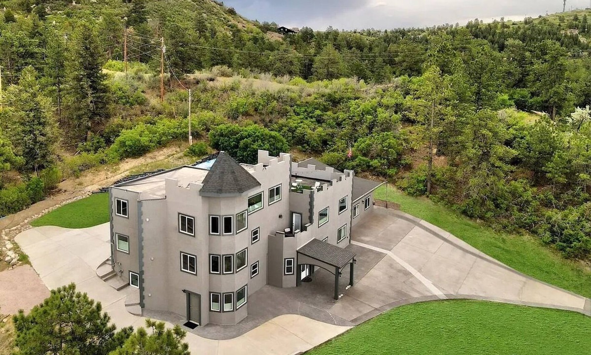 Castle Rock Condo | Excalibur 3BR 4BD 2BA Sleep6 Accessible Camper Parking Shop Golf